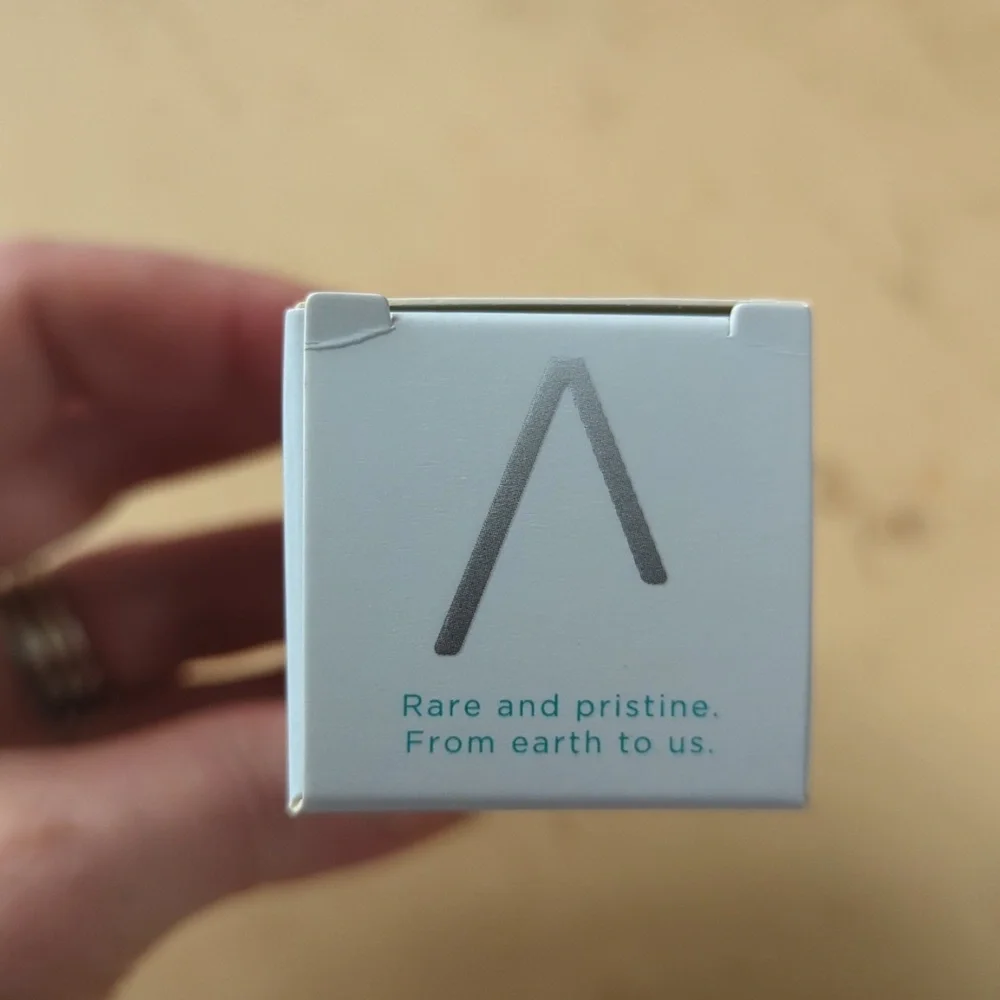 BLEAU nib hydrating